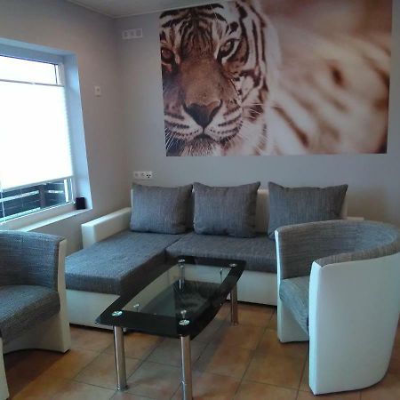 Gaestehaus Kleine Lana Obersuhl Екстериор снимка